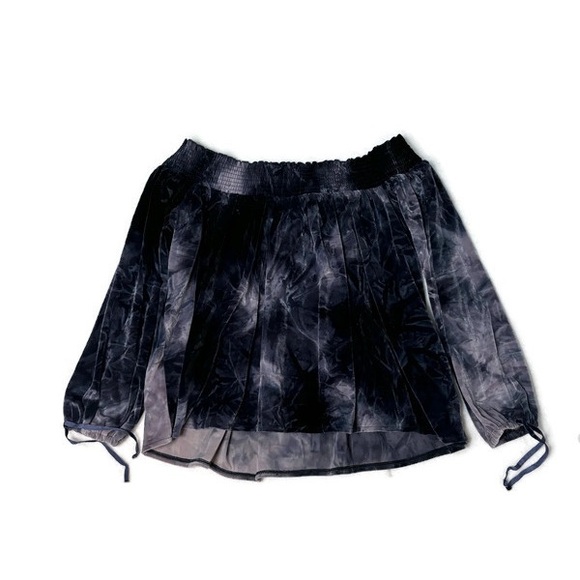 American Eagle Crushed Velvet Off Shoulder Shirt Size XS - Picture 2 of 11